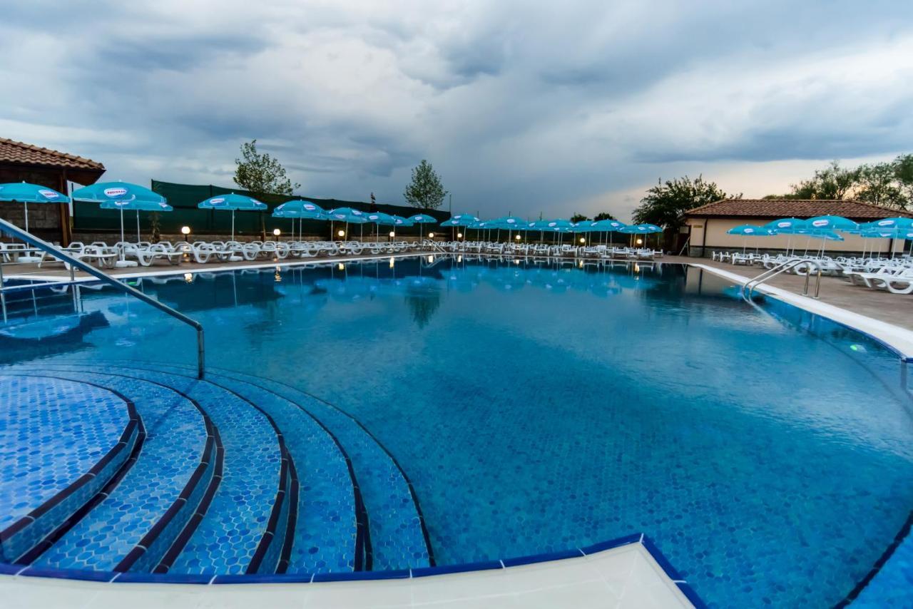 Motel Spa Kompleks Raiski Kat Dimitrovgrad  Exterior foto